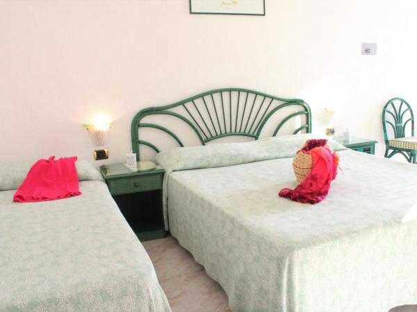 Hotel Terme Park Imperial : photo 1 de la chambre chambre triple