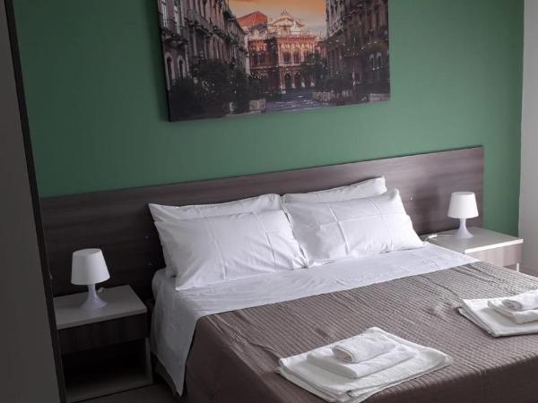 Borgo Palombaio 2 : photo 3 de la chambre chambre lit king-size avec balcon