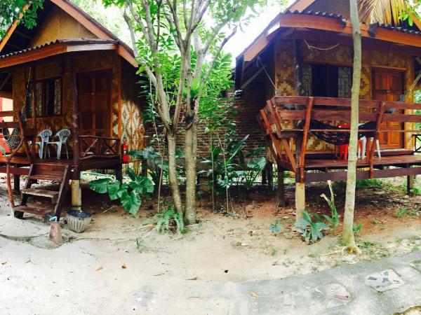 Lanta Pearl Beach Resort : photo 1 de la chambre bungalow standard