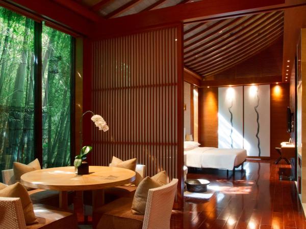 Park Hyatt Ningbo Resort & Spa : photo 4 de la chambre suite lit king-size spa