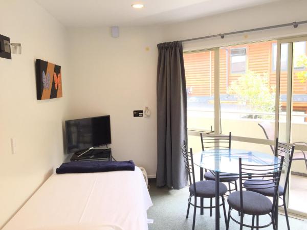 Baycourt Lakefront Motel : photo 5 de la chambre suite standard