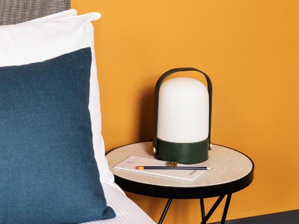 The Jensen Potts Point : photo 4 de la chambre petite chambre simple avec salle de bains commune