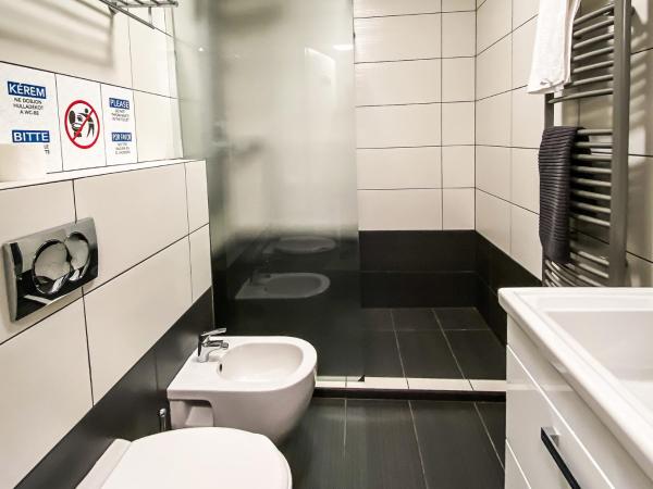 Dominik Panzió : photo 6 de la chambre chambre deluxe double ou lits jumeaux