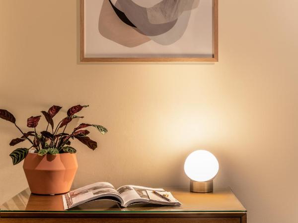 The Jensen Potts Point : photo 2 de la chambre chambre premium lit queen-size avec balcon et salle de bains commune