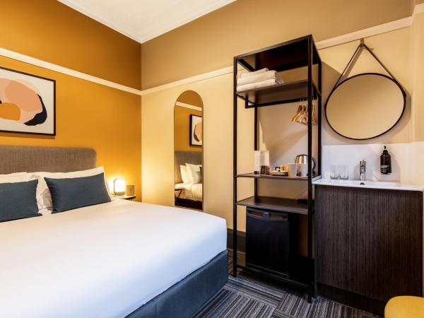 The Jensen Potts Point : photo 4 de la chambre chambre double avec salle de bains commune