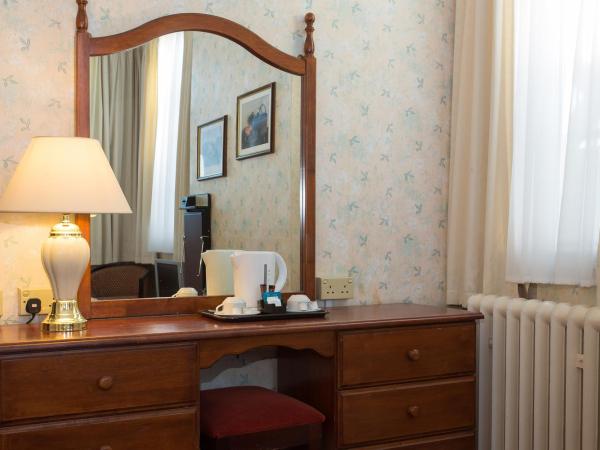 Adelphi Hotel : photo 9 de la chambre chambre double