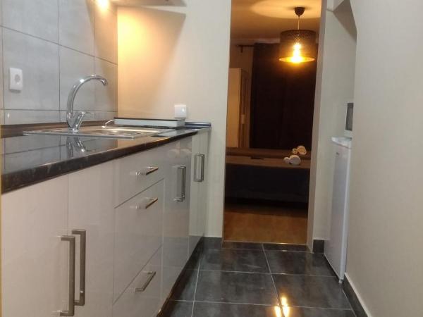 Suites & Apartments - DP Setubal : photo 7 de la chambre studio avec balcon 