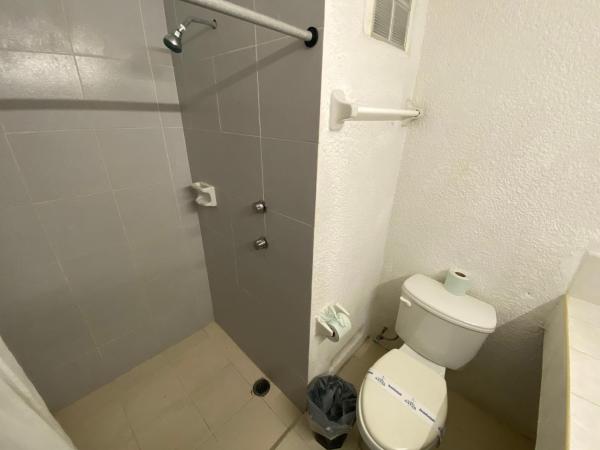 Hotel Batab : photo 3 de la chambre chambre double standard avec 2 lits doubles