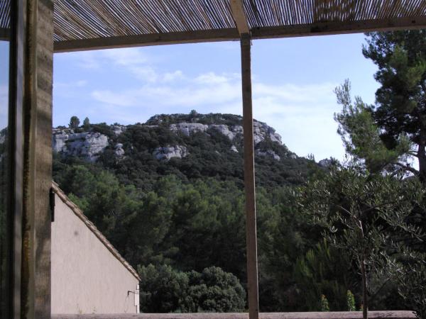 MAS DE LA FADETO : photo 7 de la chambre chambre double avec terrasse - vue sur montagne