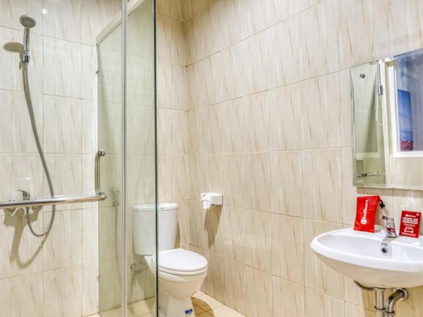 RedDoorz near Sindu Kusuma Edupark 2 : photo 4 de la chambre chambre double