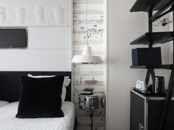 Le 123 Sébastopol - Astotel : photo 3 de la chambre chambre lits jumeaux standard