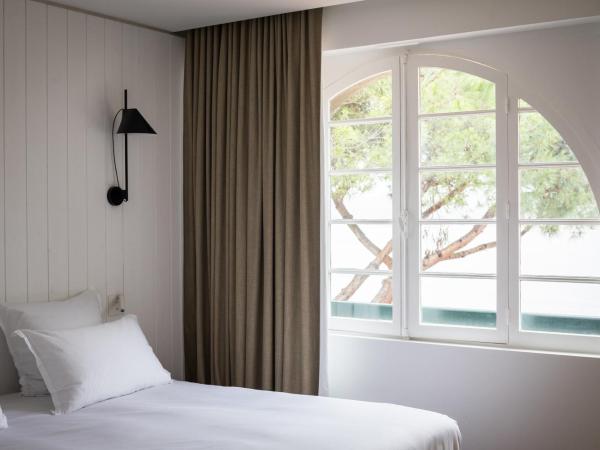 Hôtel Les Hortensias du Lac : photo 1 de la chambre suite junior - vue sur lac