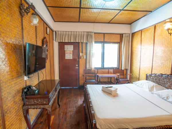 Lai Thai Guest House : photo 3 de la chambre chambre deluxe double ou lits jumeaux