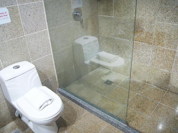 Tang Dynasty Bay Hotel : photo 3 de la chambre chambre lit king-size deluxe