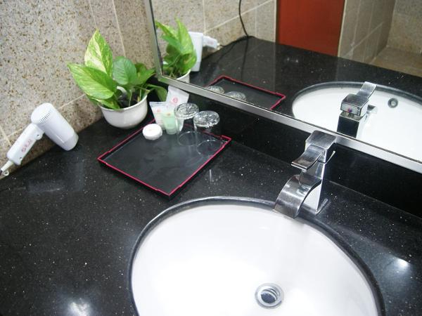 Tang Dynasty Bay Hotel : photo 4 de la chambre chambre lit king-size deluxe