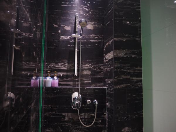 Maderla : photo 1 de la chambre chambre lit king-size deluxe