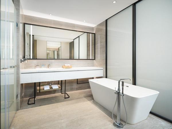 Radisson Blu Hangzhou Xintiandi : photo 4 de la chambre chambre supérieure