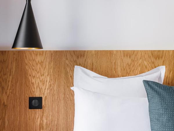 9Hotel Bastille-Lyon : photo 1 de la chambre chambre lits jumeaux