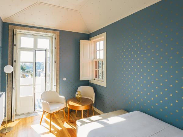 Menina Colina Guesthouse : photo 1 de la chambre petite chambre double