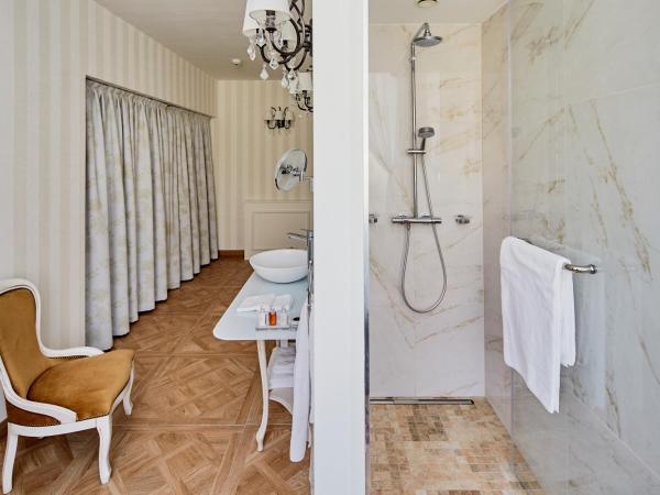 Mystery Hotel Budapest : photo 3 de la chambre chambre lit king-size duplex