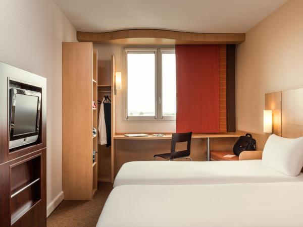 ibis Mulhouse Centre Filature : photo 3 de la chambre chambre lits jumeaux