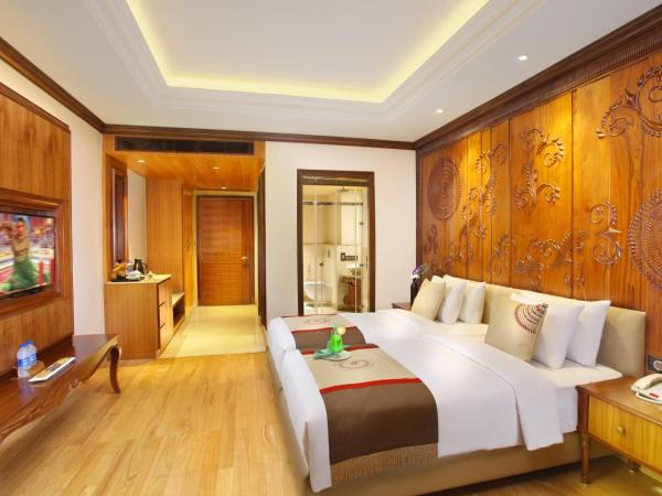 Seven Seas Hotel : photo 4 de la chambre chambre deluxe double ou lits jumeaux