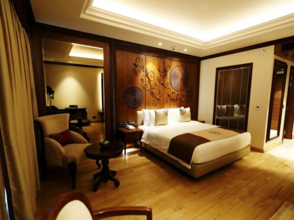 Seven Seas Hotel : photo 5 de la chambre chambre deluxe double ou lits jumeaux