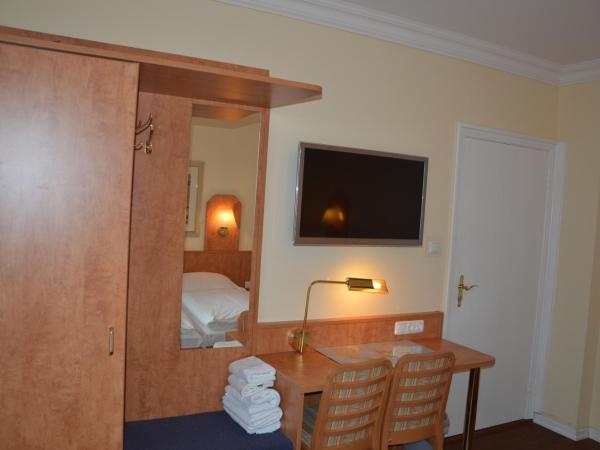Hotel Wikinger Hof : photo 7 de la chambre chambre double standard