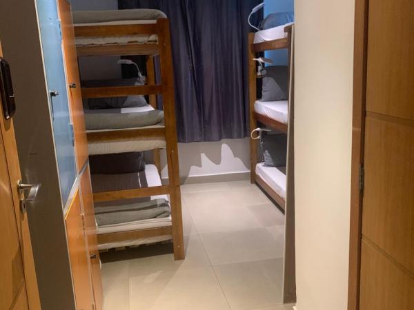 Laguna Hostel : photo 2 de la chambre lit dans dortoir mixte de 6 lits