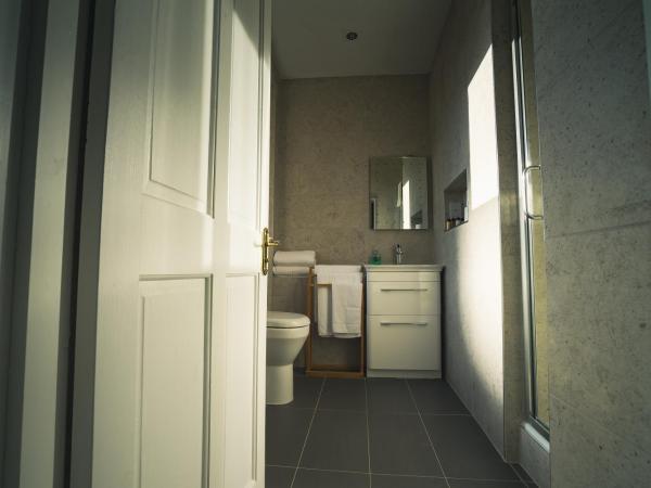Duthus Lodge Guest House : photo 5 de la chambre chambre quadruple deluxe