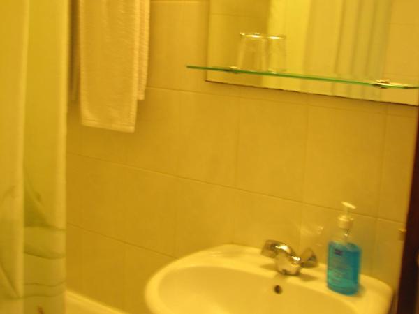 Residencial Porto Novo - Alojamento Local : photo 6 de la chambre chambre double avec terrasse