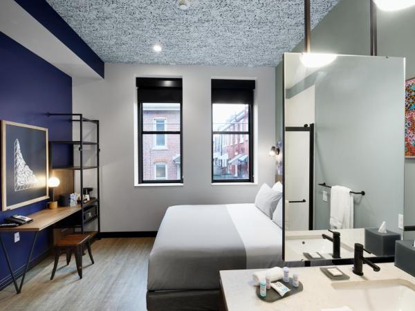 TRYP by Wyndham Pittsburgh/Lawrenceville : photo 1 de la chambre chambre lit king-size deluxe - non-fumeurs 