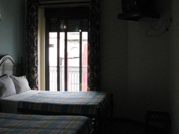 Residencial Porto Novo - Alojamento Local : photo 3 de la chambre chambre lits jumeaux supérieure