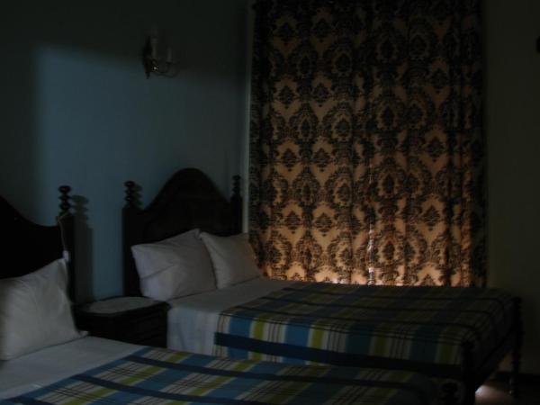 Residencial Porto Novo - Alojamento Local : photo 4 de la chambre chambre lits jumeaux supérieure