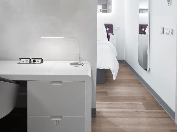 YOTELAIR Istanbul Airport, Duty free - International Transit area : photo 9 de la chambre chambre lit queen-size deluxe