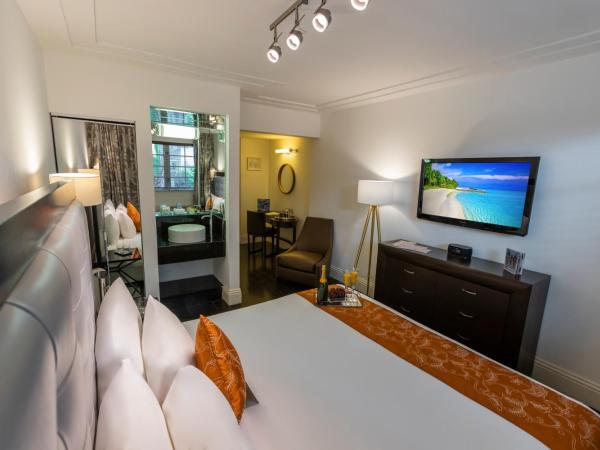 Riviera Suites : photo 3 de la chambre chambre lit king-size classique