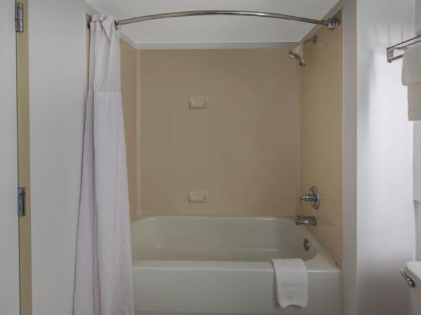 Wingate by Wyndham Oklahoma City Airport : photo 4 de la chambre suite studio lit king-size - non-fumeurs