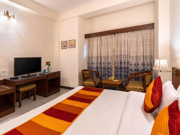 Hotel Sarovar On Lake Pichola : photo 4 de la chambre chambre double ou lits jumeaux deluxe - vue sur ville 