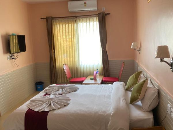 Hotel River Park : photo 7 de la chambre chambre deluxe double ou lits jumeaux