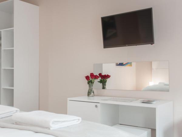 B&B Fontana : photo 3 de la chambre chambre double avec salle de bains privative