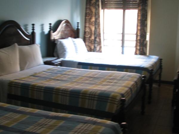 Residencial Porto Novo - Alojamento Local : photo 4 de la chambre chambre triple