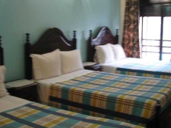 Residencial Porto Novo - Alojamento Local : photo 1 de la chambre chambre triple