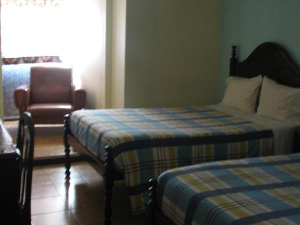 Residencial Porto Novo - Alojamento Local : photo 6 de la chambre chambre lits jumeaux supérieure