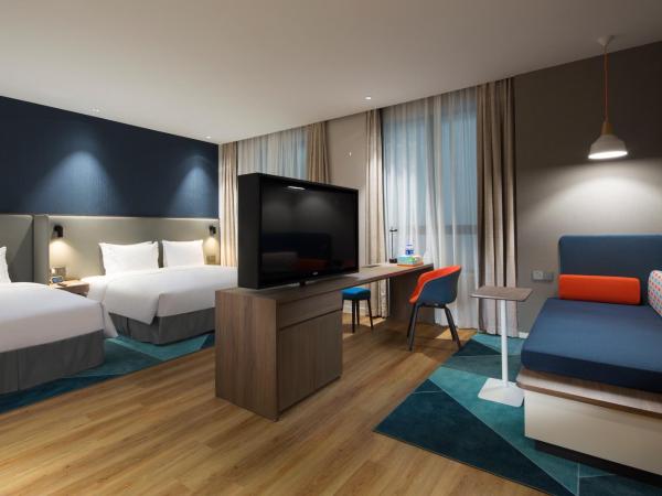 Holiday Inn Express Shanghai Kangqiao, an IHG Hotel : photo 2 de la chambre chambre familiale