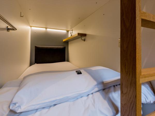 CoDE Co-Living - The LoFT - Edinburgh : photo 3 de la chambre capsule dans dortoir mixte de 6 lits