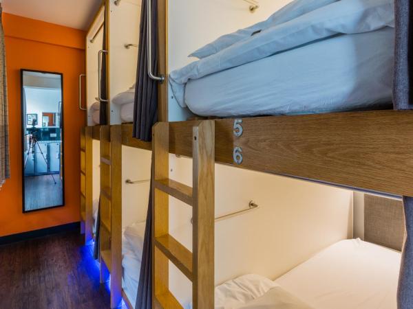 CoDE Co-Living - The LoFT - Edinburgh : photo 7 de la chambre capsule dans dortoir mixte de 6 lits