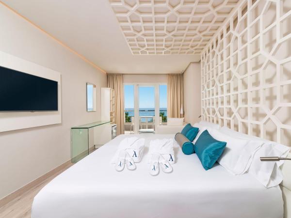 Amàre Beach Hotel Marbella - Adults Only Recommended : photo 4 de la chambre chambre double ou lits jumeaux oh lá lá - vue sur mer 