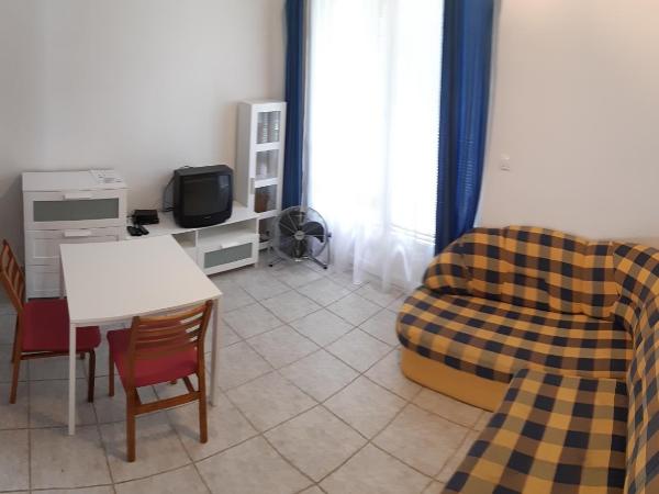 Jankó Apartman : photo 9 de la chambre grand appartement 2 chambres avec terrasse