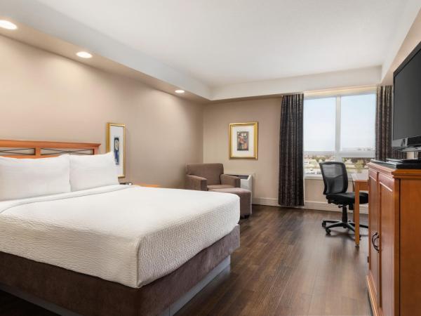 Royal Hotel Calgary, Trademark Collection by Wyndham : photo 2 de la chambre chambre lit queen-size - non-fumeurs