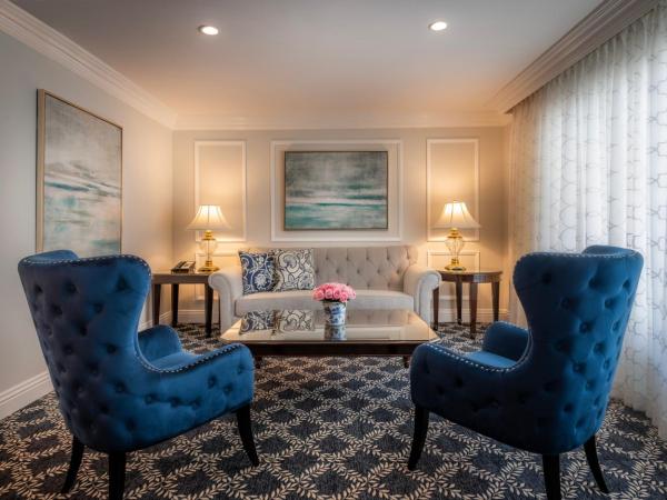 Beverly Hills Plaza Hotel & Spa : photo 2 de la chambre suite lit king-size de luxe